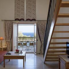Отель Mitsis Family Village Beach Hotel Греция, Калимнос - отзывы, цены и фото номеров - забронировать отель Mitsis Family Village Beach Hotel онлайн комната для гостей фото 3
