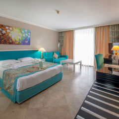 Crystal Sunrise Queen Luxury Resort & Spa Турция, Сиде - 1 отзыв об отеле, цены и фото номеров - забронировать отель Crystal Sunrise Queen Luxury Resort & Spa - All Inclusive онлайн комната для гостей фото 3