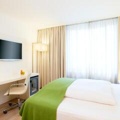 Отель NH Collection Berlin Mitte Am Checkpoint Charlie 4* Стандартный номер с разными типами кроватей фото 40