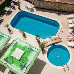 Nassi Hotel бассейн фото 2