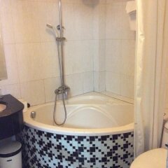 Отель The Ky Moi Hotel Вьетнам, Ханой - отзывы, цены и фото номеров - забронировать отель The Ky Moi Hotel онлайн ванная