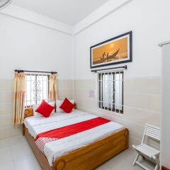 Отель OYO 451 Bong House Homestay 2 Хойан комната для гостей фото 2