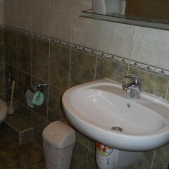 Гостиница Diplomat Hotel Украина, Киев - 6 отзывов об отеле, цены и фото номеров - забронировать гостиницу Diplomat Hotel онлайн ванная фото 2