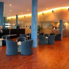 Отель Holiday Inn Express Barcelona - Molins de Rei гостиничный бар