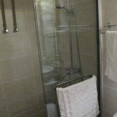 Отель Liuhe Courtyard Hotel Китай, Пекин - отзывы, цены и фото номеров - забронировать отель Liuhe Courtyard Hotel онлайн ванная