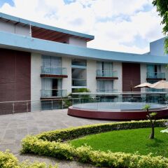 Country Hotel and Suites фото 4