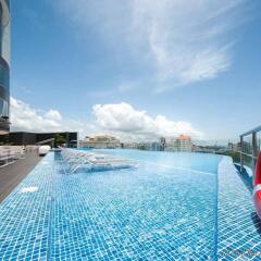 Отель Embassy Suites by Hilton Santo Domingo бассейн