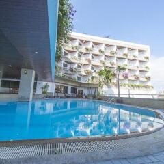 Отель City Beach Resort бассейн фото 3