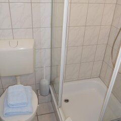 Отель Gästehaus Köln Германия, Кёльн - отзывы, цены и фото номеров - забронировать отель Gästehaus Köln онлайн ванная