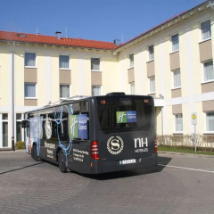 Отель Holiday Inn Express Munich Airport Германия, Мюнхен - отзывы, цены и фото номеров - забронировать отель Holiday Inn Express Munich Airport онлайн городской автобус