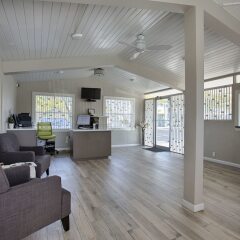 Отель Regency Inn & Suites интерьер отеля