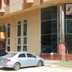 Отель Al Ferdous Hotel Apartment ОАЭ, Шарджа - отзывы, цены и фото номеров - забронировать отель Al Ferdous Hotel Apartment онлайн парковка