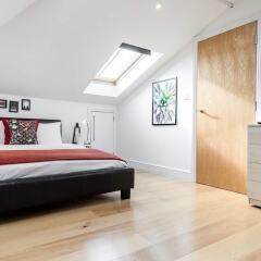 Отель Cosy 1 bedroom in Belsize Park Великобритания, Лондон - отзывы, цены и фото номеров - забронировать отель Cosy 1 bedroom in Belsize Park онлайн комната для гостей фото 2
