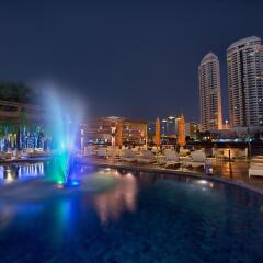 Отель Riva Surya Bangkok бассейн фото 2