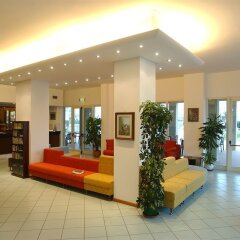 Отель St Gregory Park интерьер отеля фото 3
