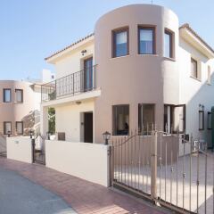 Отель Cyprus Villa Crystal 33 Gold парковка