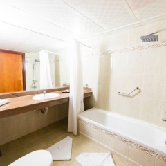 Отель Golden 5 Paradise Resort Египет, Хургада - отзывы, цены и фото номеров - забронировать отель Golden 5 Paradise Resort онлайн ванная фото 2