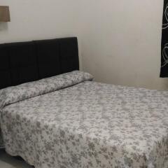 Отель Jqc Rooms Мадрид комната для гостей