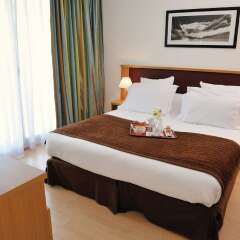 Residhome Appart Hotel Paris-Massy комната для гостей