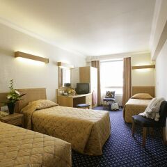 The Royal National Hotel комната для гостей