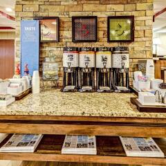 Отель Hampton Inn Columbus I-70E/Hamilton Road питание фото 3