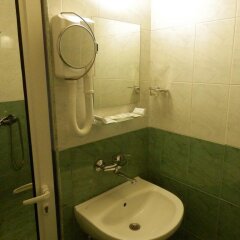 Roza Hotel Казанлак ванная фото 2