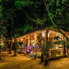 Отель Cicada Lanta Resort гостиничный бар