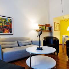 Апартаменты Inside Barcelona Apartments Mercat комната для гостей фото 5