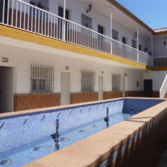 Отель Hostal Los Mellizos спортивное сооружение