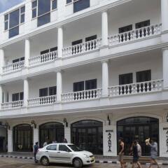 Hotel Ajanta парковка