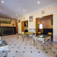 Capital O 23356 Hotel Kumbhal Castle интерьер отеля