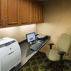 Отель Hampton Inn & Suites Tulare интерьер отеля фото 2