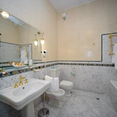 Hotel Villa La Bollina Серравалле-Скривия ванная