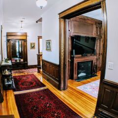 Отель 140 12th ST SE House 3 Bedrooms 2.5 Bathrooms Apts США, Вашингтон - отзывы, цены и фото номеров - забронировать отель 140 12th ST SE House 3 Bedrooms 2.5 Bathrooms Apts онлайн комната для гостей фото 3