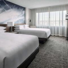 Отель Newark Liberty International Airport Marriott США, Ньюарк - отзывы, цены и фото номеров - забронировать отель Newark Liberty International Airport Marriott онлайн комната для гостей фото 5