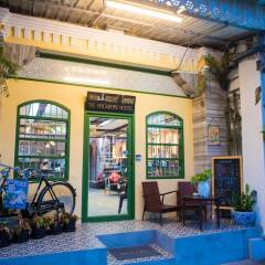 Photo of The Neighbors Hostel - Adults Only