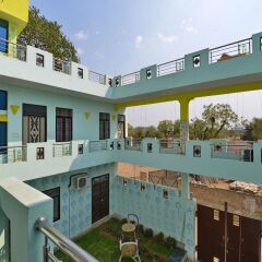 OYO 12505 Hotel MJ бассейн