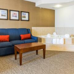Отель Comfort Suites Manassas Battlefield Park комната для гостей