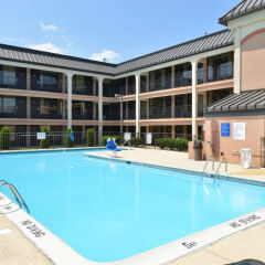 Отель Days Inn Newark Delaware с домашними животными