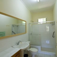 Kingsville Apartments in Bequia, St. Vincent and the Grenadines from 140$, photos, reviews - zenhotels.com bathroom