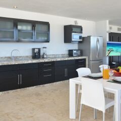 Отель Magia Beachside Condo Плая-дель-Кармен в номере фото 2