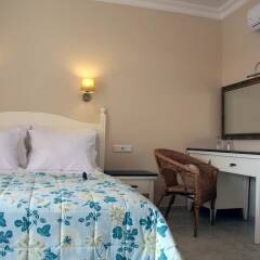 The Blue Lagoon Deluxe Hotel удобства в номере