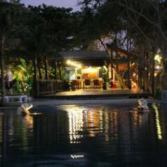 Отель Andalay Boutique Resort Ланта бассейн