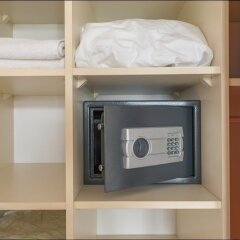 Отель P&O Apartments Arkadia 14 Польша, Варшава - отзывы, цены и фото номеров - забронировать отель P&O Apartments Arkadia 14 онлайн сейф в номере