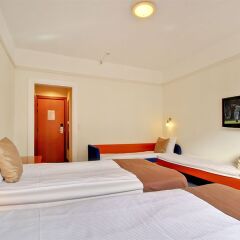 Отель Richmond Hotel Дания, Копенгаген - 1 отзыв об отеле, цены и фото номеров - забронировать отель Richmond Hotel онлайн сейф в номере