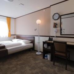 Отель Toyoko Inn Frankfurt Am Main Hauptbahnhof Германия, Франкфурт-на-Майне - отзывы, цены и фото номеров - забронировать отель Toyoko Inn Frankfurt Am Main Hauptbahnhof онлайн удобства в номере