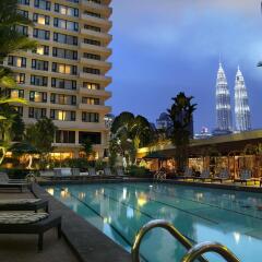 Отель Federal Hotel Kuala Lumpur Малайзия, Куала-Лумпур - отзывы, цены и фото номеров - забронировать отель Federal Hotel Kuala Lumpur онлайн бассейн
