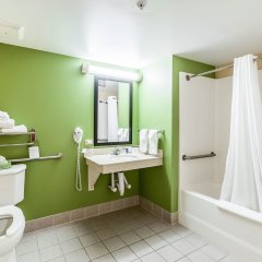 Sleep Inn And Suites in Dover, United States of America from 125$, photos, reviews - zenhotels.com bathroom