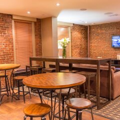 Отель Broadway Hotel & Hostel США, Нью-Йорк - отзывы, цены и фото номеров - забронировать отель Broadway Hotel & Hostel онлайн гостиничный бар