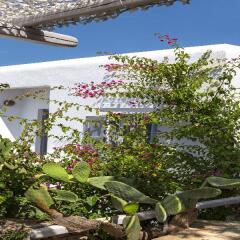 Отель Bay Bees Sea view Suites & Homes бассейн